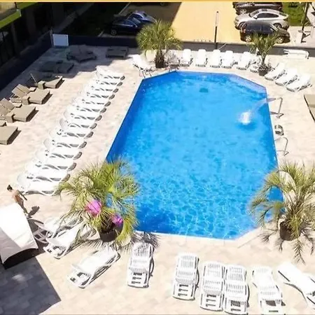 Dais Apartment Alezzi Beach Resort Apartment Navodari